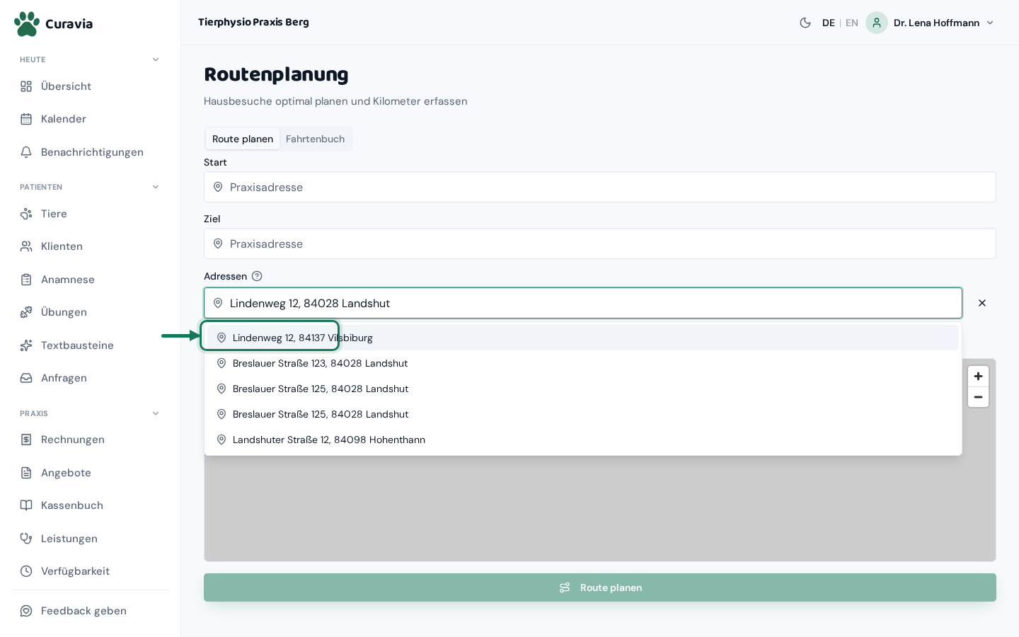 Routenplanung mit der Adresseingabe „Lindenweg 12, 84028 Landshut“ und aufgeklappter Vorschlagsliste; grün markiert ist der Knopf „Adresse hinzufügen“.